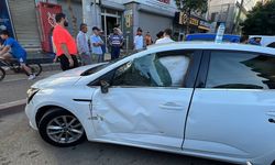 KOCAELİ - 2 kişinin yaralandığı trafik kazası güvenlik kamerasında