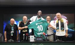 Kocaelispor'da yeni transfer Marcao için imza töreni düzenlendi