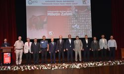 TRABZON - "Kahramanlık Destanı Yazan Milletin Zaferi" konulu konferans düzenlendi