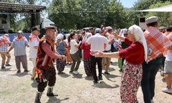 MUĞLA - Fethiye'de "Geçmişten Günümüze Yörük Oyunları Şenliği" yapıldı