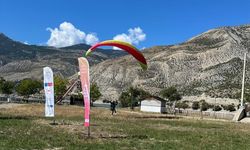 ERZURUM - Hava sporları festivali ekstrem sporcularının gösterileriyle başladı