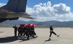 ISPARTA - Şehit Piyade Uzman Çavuş Onur Çapan için Isparta'da cenaze töreni düzenlendi