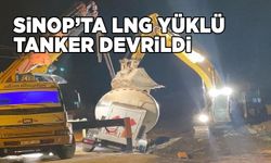 Sinop’un ilçesinde LNG yüklü tanker devrildi