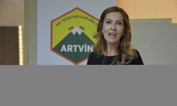 Artvin'de "arıcılık ve arı hastalıkları" konferansı düzenlendi