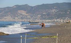 Alanya’da 20 yaşındaki gencin cansız bedeni kıyıya vurdu