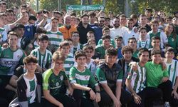 Bursaspor oyuncuları öğrenciler ile buluştu