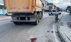 Kamyonla çarpışan motosikletli genç hayatını kaybetti