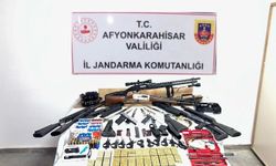 Silah kaçakçısını jandarma yakaladı