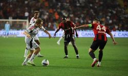 Trendyol Süper Lig: Gaziantep FK: 0 - Beşiktaş: 1 (İlk yarı)