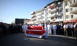 ÇANAKKALE - Ağrı'da şehit olan Piyade Uzman Çavuş Burak Geniş'in cenazesi toprağa verildi