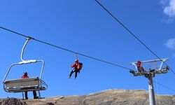 HAKKARİ - JAK timi kayak sezonu öncesi tatbikat yaptı