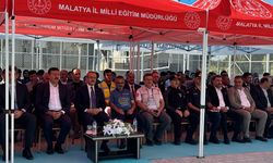 MALATYA - Depremlerden etkilenen Malatya'daki okullar gelecek ay yenilenmiş olacak