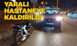 Minibüse çarpan motosikletli yaralandı