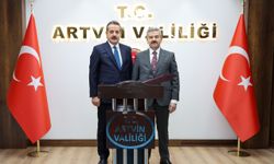 AK Parti Artvin Milletvekili Çelik'ten Vali Ergün'e ziyaret