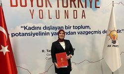 AK Parti Turgutlu Kadın Kolları  Başkanlığına Ebru Temel atandı