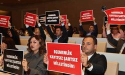 Nilüfer Belediye Meclisi’nde kayyım protestosu