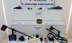 Sivas’ta jandarma operasyonu, 12 kişi gözaltına alındı