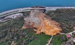 Karadeniz Sahil Yolu'nda çalışmalar sürüyor