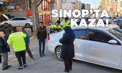 Sinop’ta iki otomobil çarpıştı