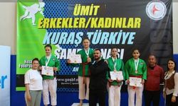 Sinoplu sporcular şampiyonadan madalyalarla döndü