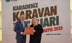 Başkan Gülser Övet Kesimal’a anlamlı plaket