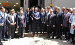 Bakan Kacır'dan AK Parti ve MHP Sinop il başkanlıklarına ziyaret