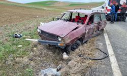 Çorum'da otomobil devrildi: 6 yaralı