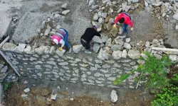 Heyelan riskine karşı taş duvar önlemi alındı
