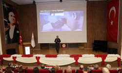 Alper Gezeravcı ATÜ’de öğrencilerle buluştu