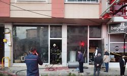 Depo olarak kullanılan iş yerinde yangın çıktı