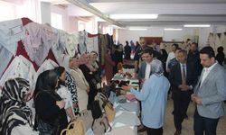 El emeği ürünler sergilendi