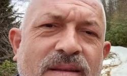 Kestiği ağacın altında kalan adam öldü