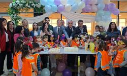 Üniversiteli gençlerle anaokullu minikleri buluşturan proje