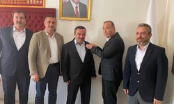 BBP'li Durağan Belediye Meclis Üyesi Salih Comart, AK Parti’ye katıldı
