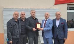THK, en fazla bağışı toplayan müdürü onurlandırdı