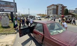 İki aracın çarpıştığı kazada 3 kişi yaralandı