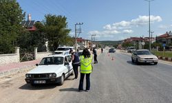 Trafik denetiminde sürücüleri şaşırtan ikram