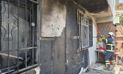 Yangın çıkan dairede hasar meydana geldi