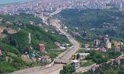 13 yıldır bitmeyen yol tepki çekiyor