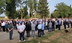 Gelenek yerine getirildi, 10 bin kişi aynı anda bayramlaştı