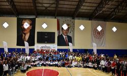 Okul sporlarında derece yapan 452 öğrenci ödül aldı