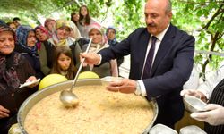 Belediyeden 2 bin 500 kişiye aşure ikramı