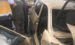 iki otomobilin çarpıştığı kazada 5 kişi yaralandı