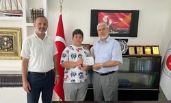 Kur’an kursu öğrencisi harçlığını Filistin’e bağışladı