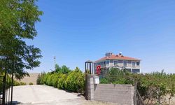 Tutukluk yapan silahın ateş almasıyla 1’i ağır 2 kişi yaralandı