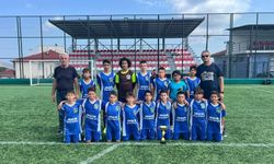 Gerze Gücü Spor namağlup şampiyon oldu