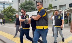 Öldürdüğü arkadaşını dondurma dolabına koyup araziye attı