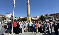 40 yıllık asker arkadaşları Çorum'da buluştu