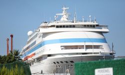 Astoria Grande kruvaziyeri Samsun Limanı'na demirledi