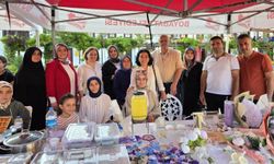 Hanımeli Pazarı ziyaretçilerini bekliyor
